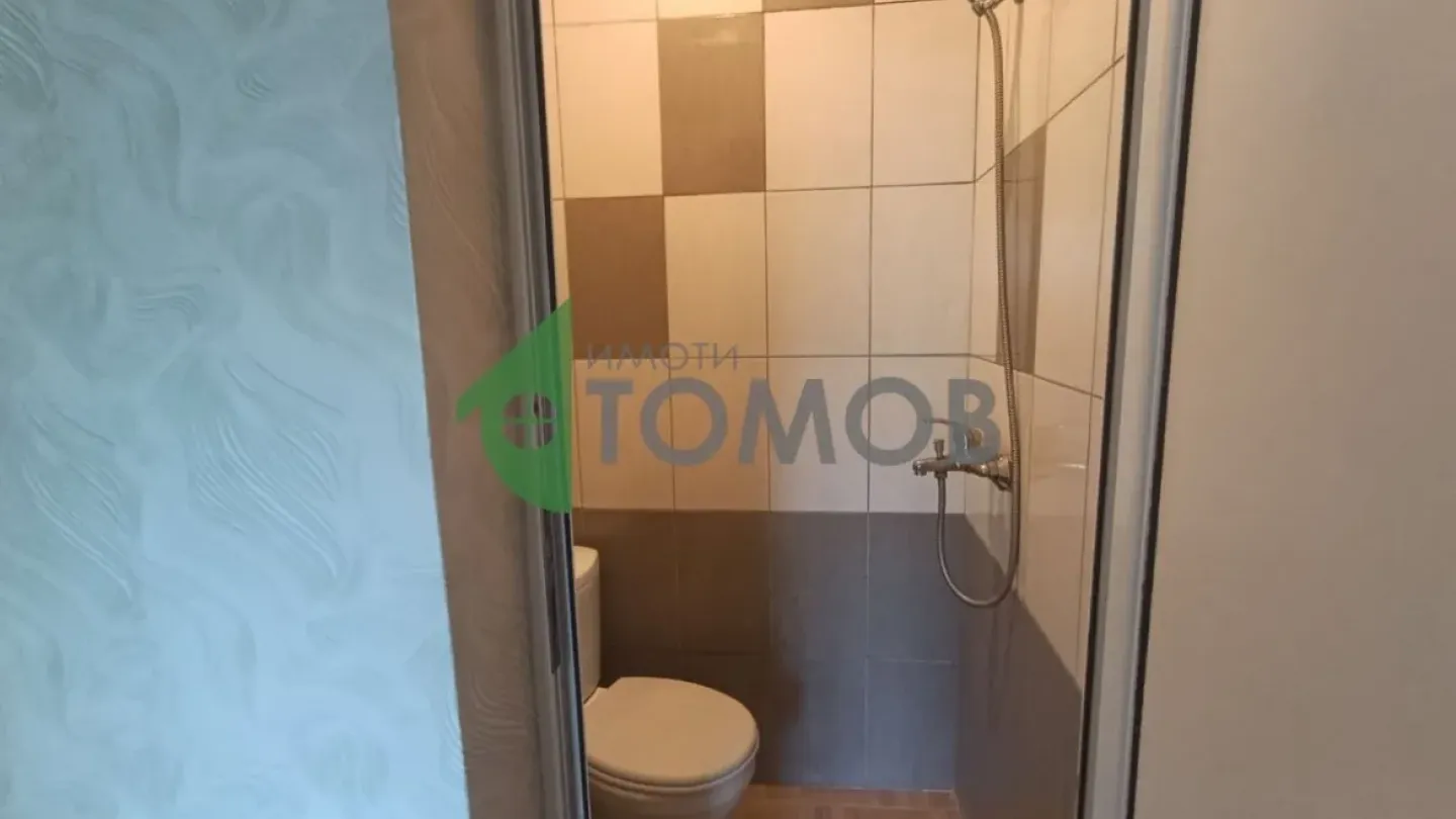 Stylish One-Bedroom Apartment in the Heart of Stara Zagora, Bulgaria - Image 5