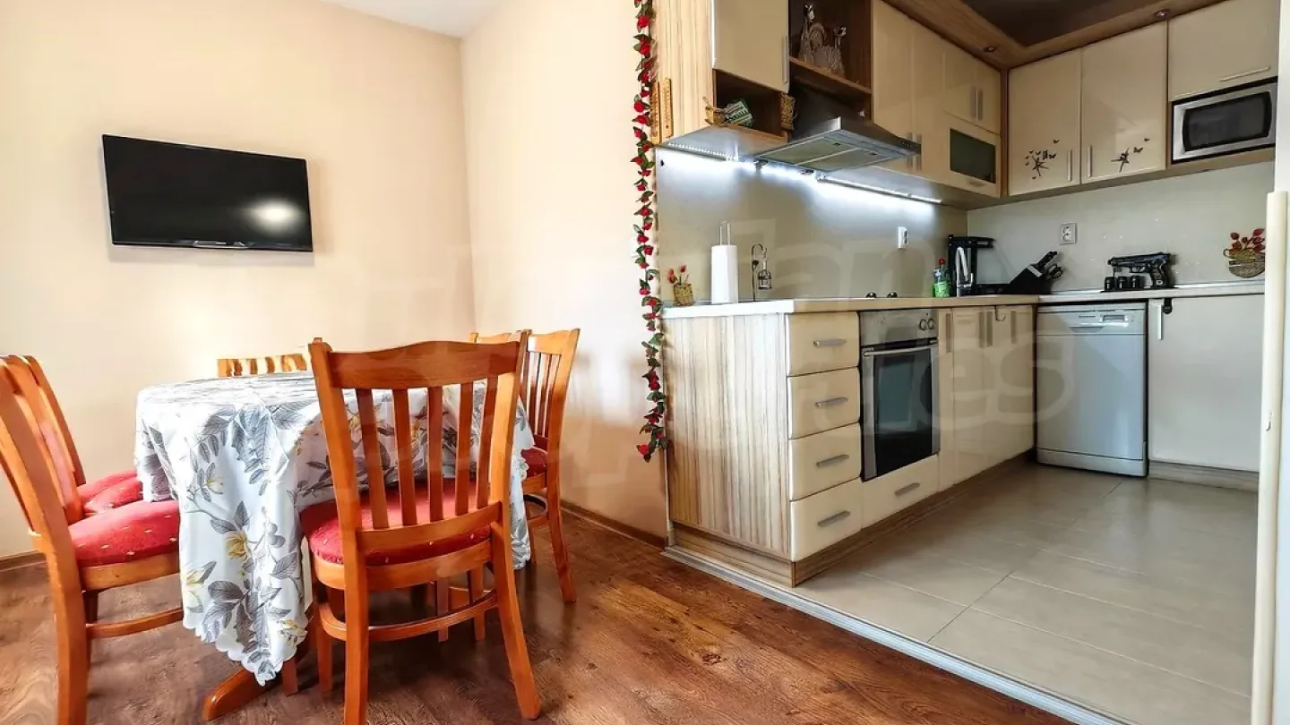 Spacious Fully Furnished 3-Bedroom Apartment in Stara Zagora - Image 1