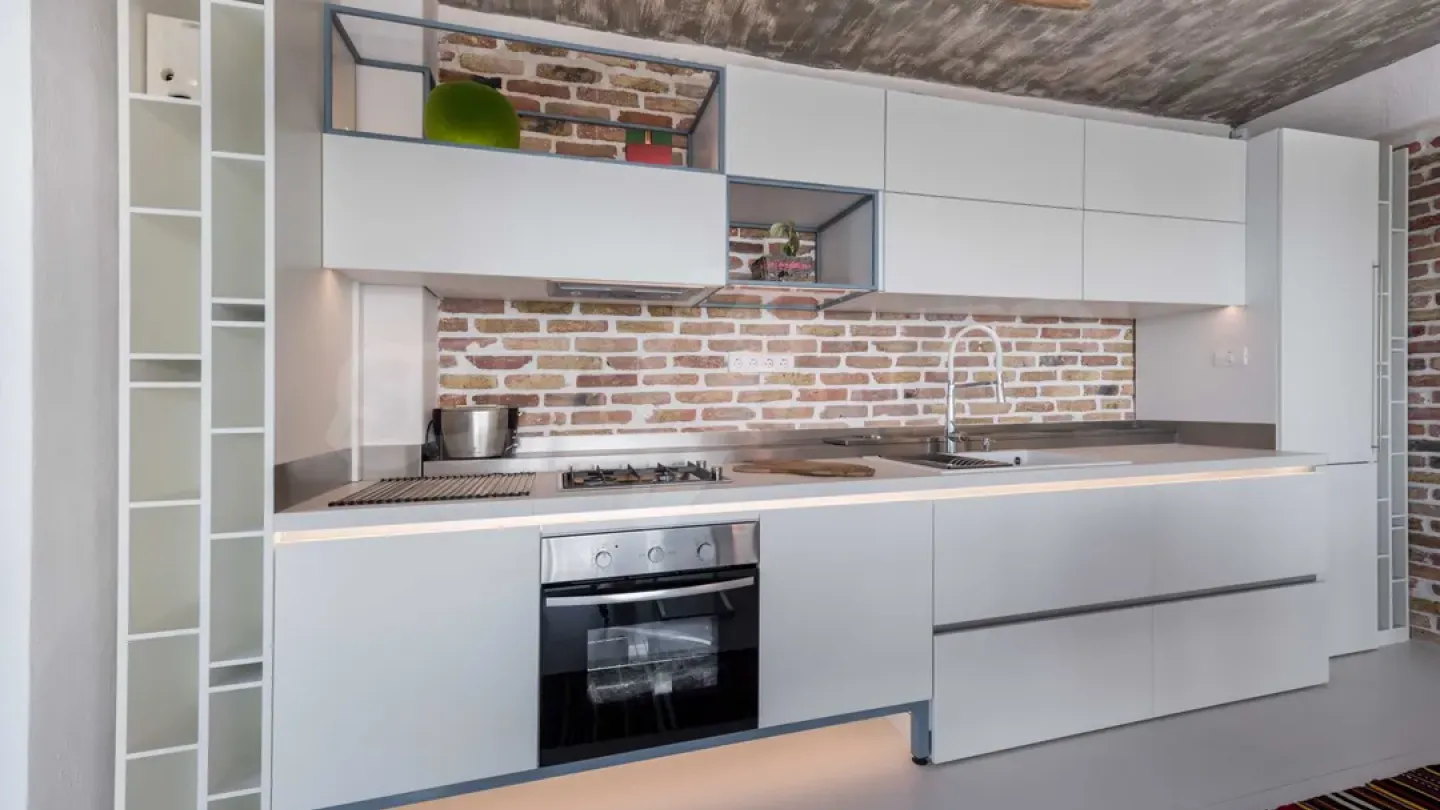 Luxury 3BR Apartment - Sea View, Varna - Image 4