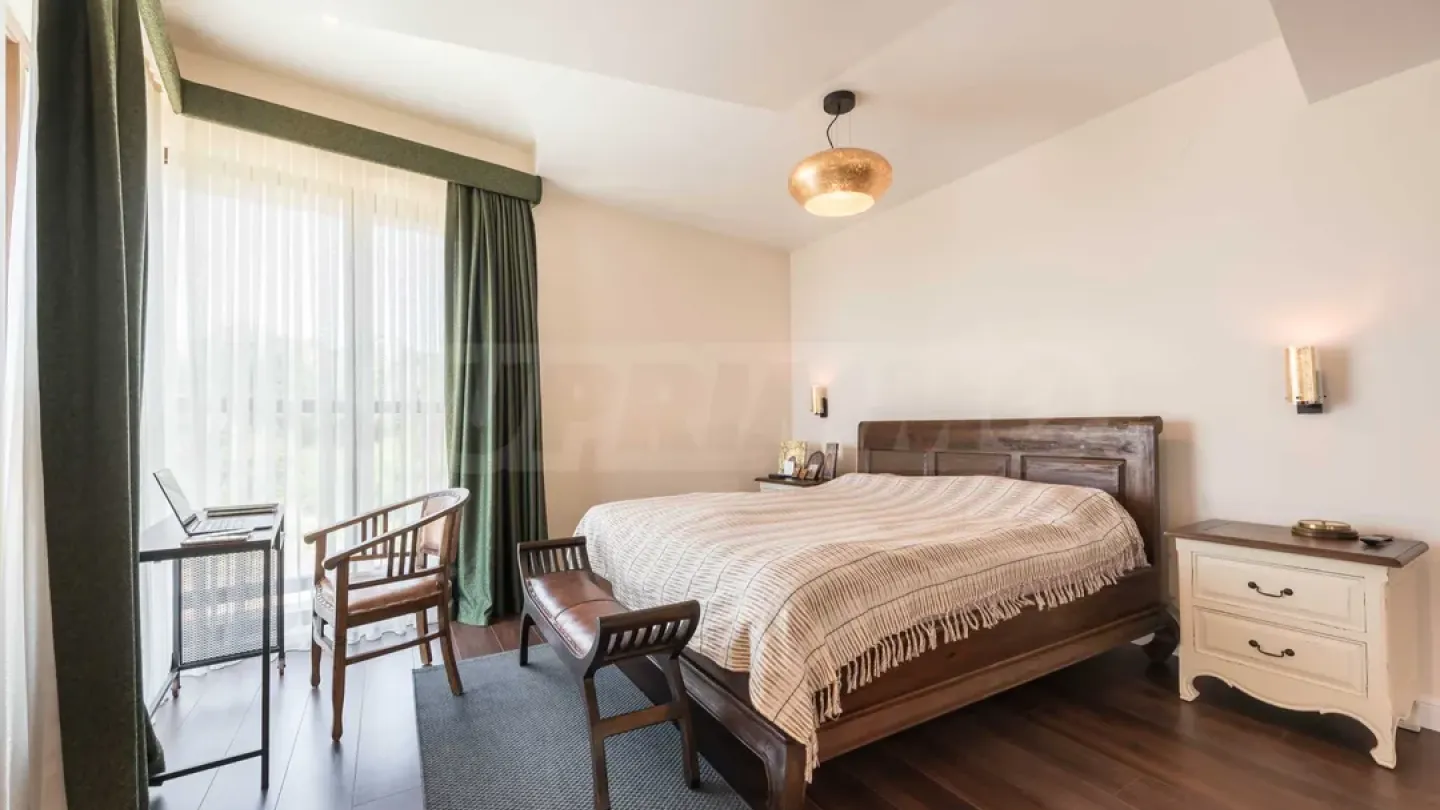 Luxury Penthause with Sea View in Varna - Image 2