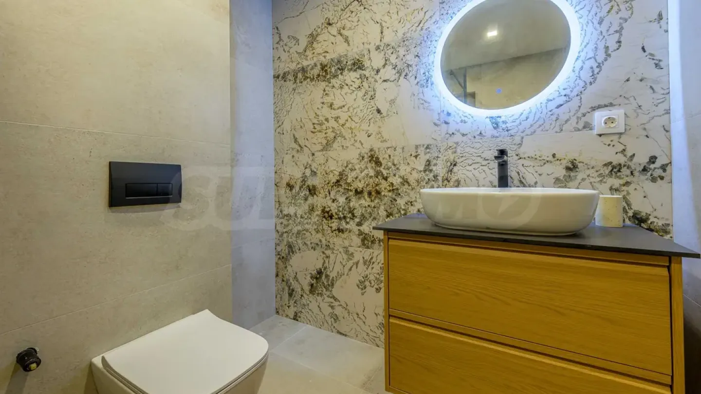 Spacious South-Facing мезонет with Garden & Two Bedrooms in Sofia - Image 1