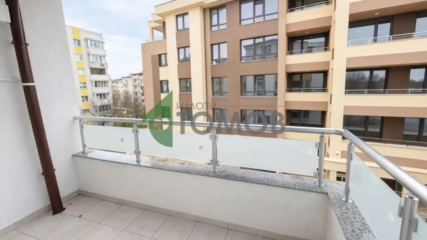 Spacious Fully Furnished 2-Bedroom Apartment in New Stara Zagora Building - Image 1