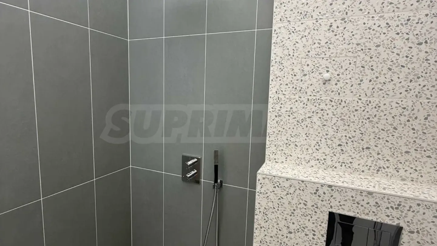 Spacious 3-Bedroom Apartment for Rent in Sofia's Manastirski Livadi - Image 2