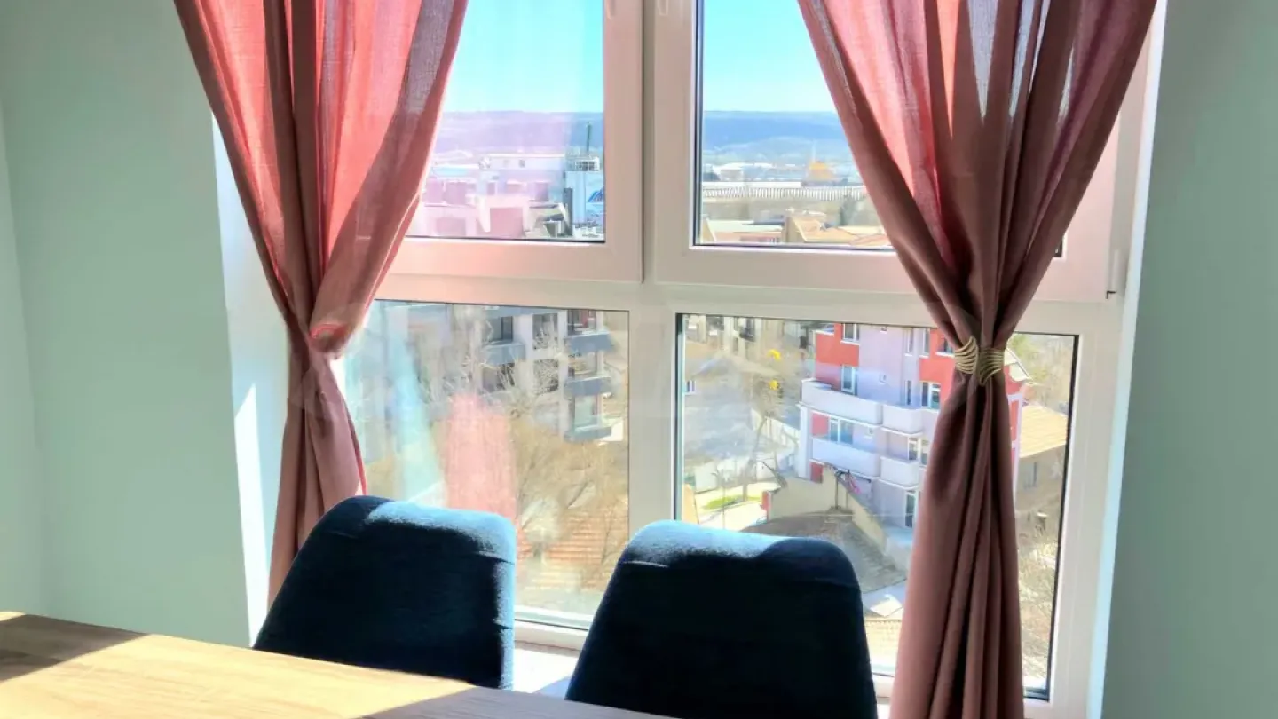 Stylish Fully Furnished Apartment in Varna City Center - Image 3