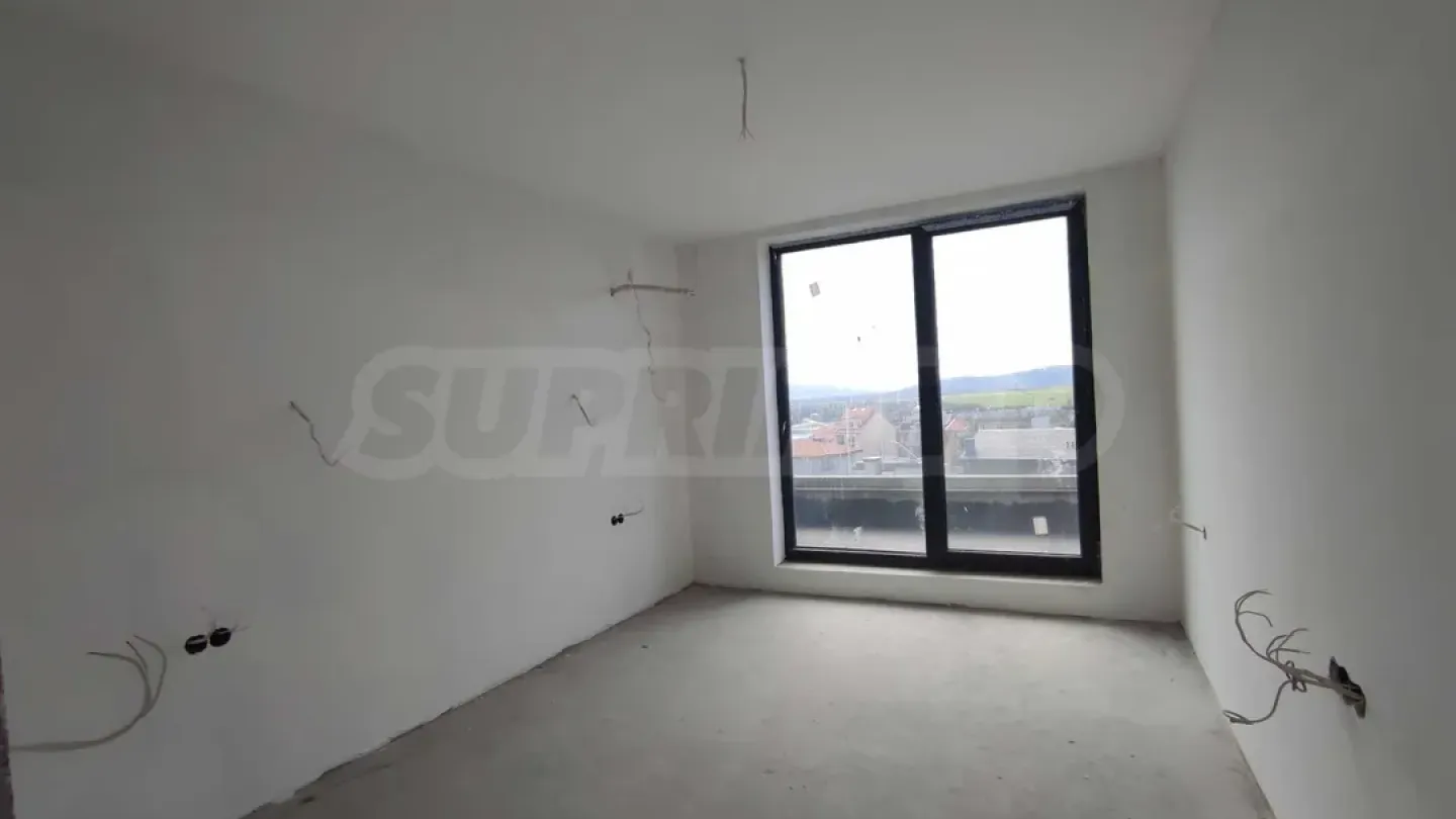 Spacious Seafront Apartment with Panoramic Views in Burgas, Bulgaria. - Image 2