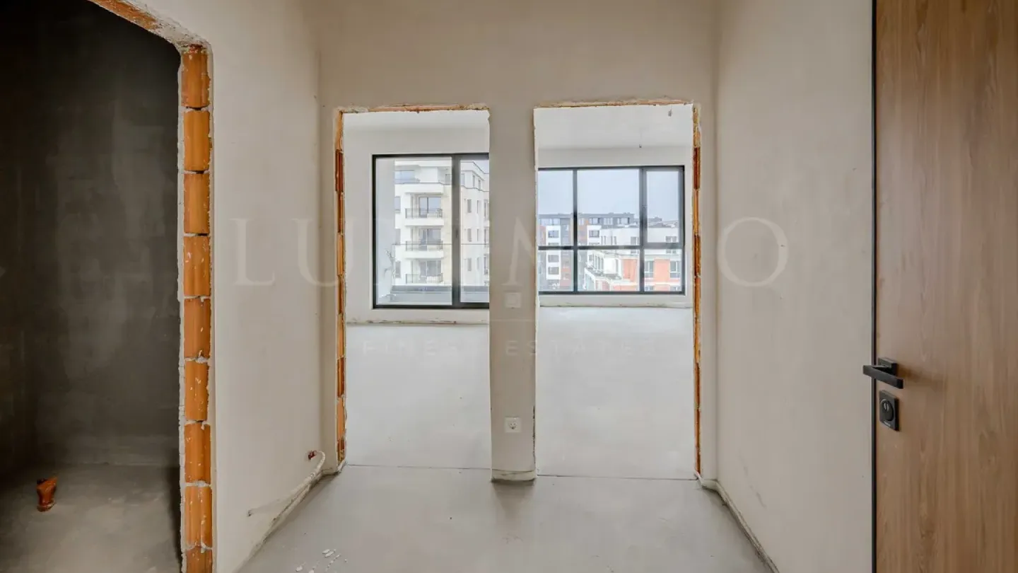 Spacious Sofia Apartment with Mountain Views & Excellent Location - Image 5