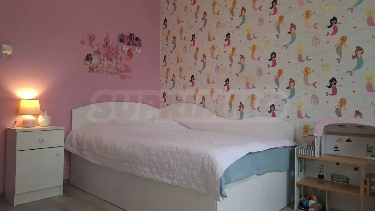 Spacious 2-Bedroom Apartment Near Sofia Parks - Image 2