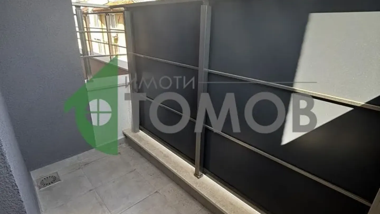 Spacious 3-Bedroom Apartment Near Park in Stara Zagora - Image 1