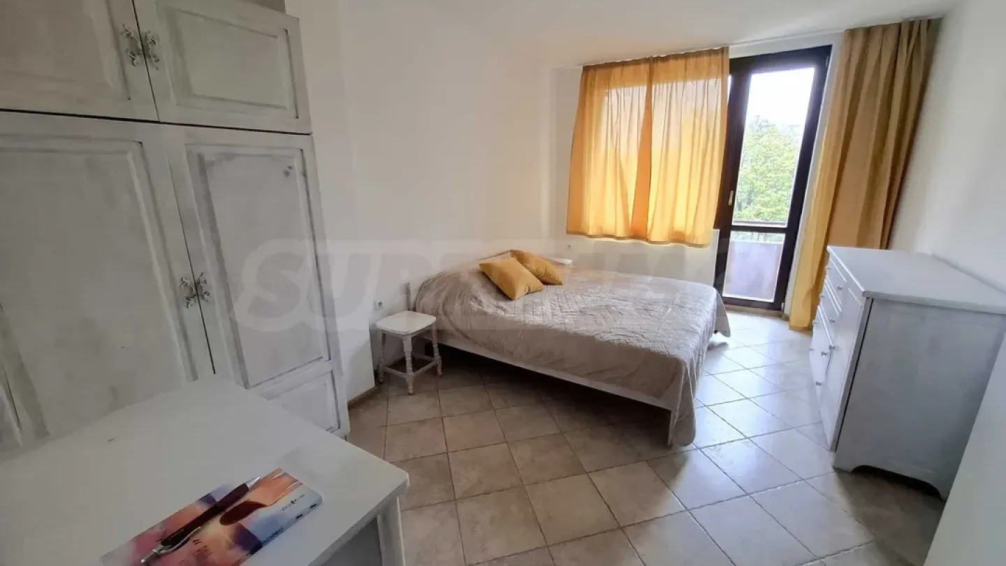 Bright 3-Bedroom Apartment Near Varna City Center - Image 1