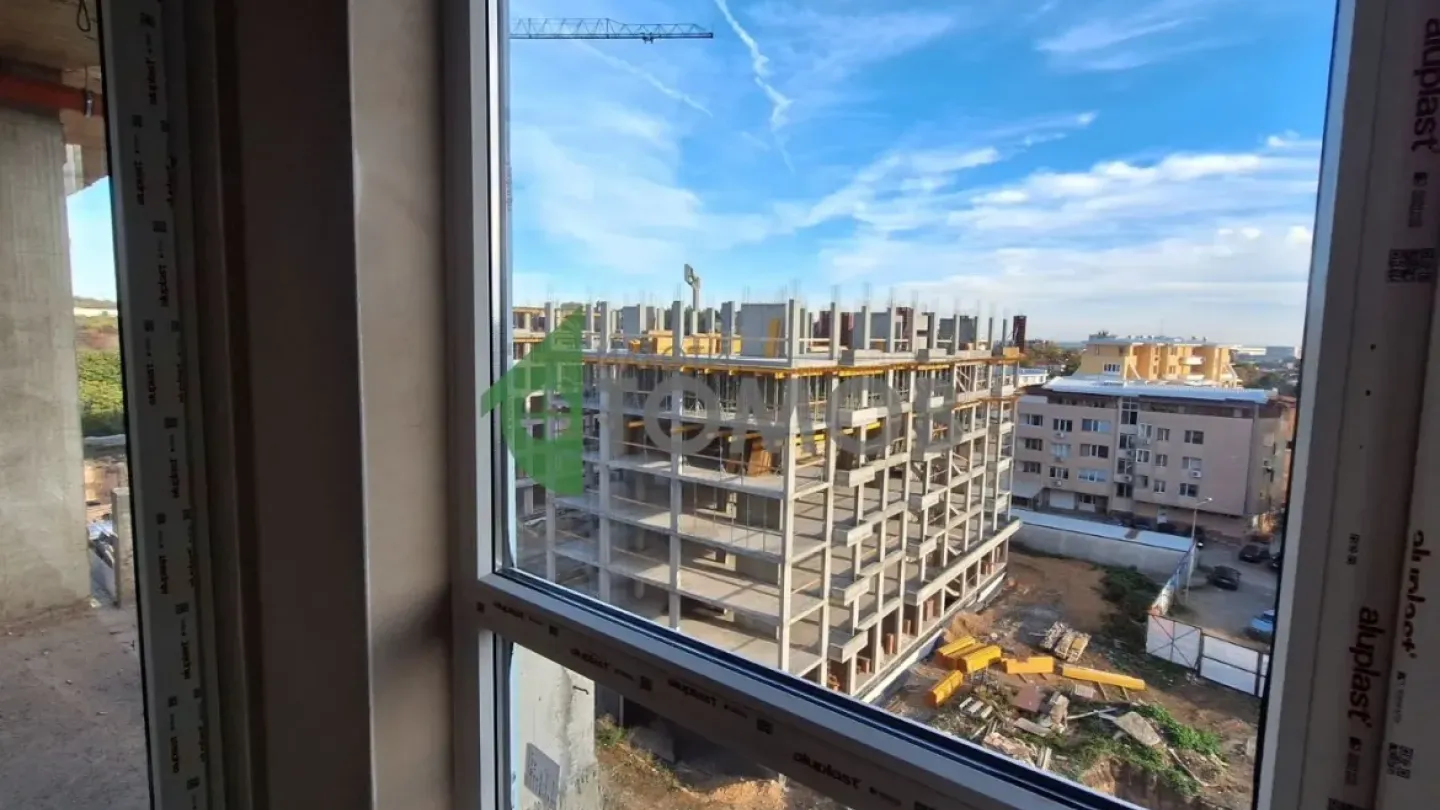 Spacious 3-Bedroom Apartment in New Stara Zagora, Bulgaria - Image 4