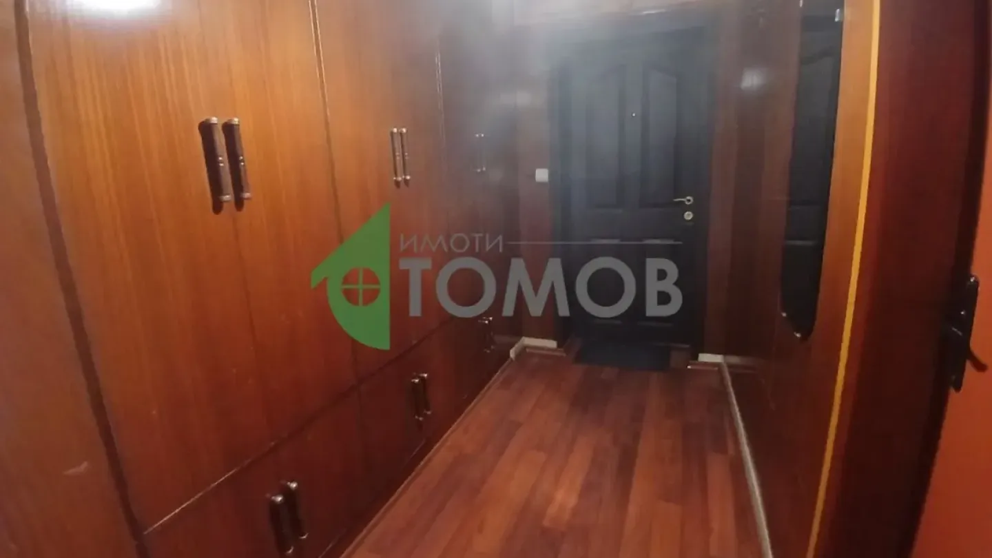 Spacious Two-Bedroom Apartment in Azymo, Stara Zagora, Bulgaria - Image 2