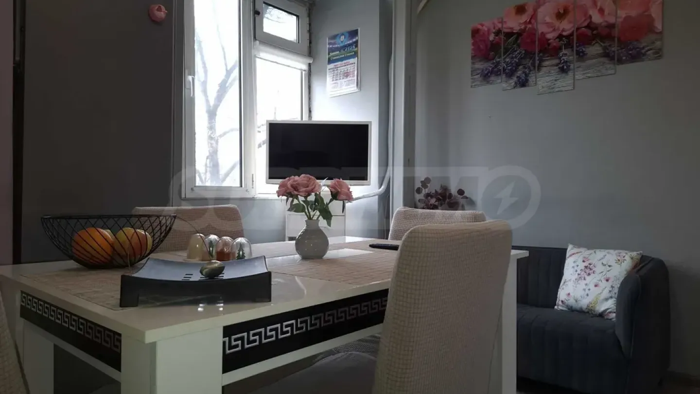 Spacious 2-Bedroom Apartment Near Sofia Parks - Image 5