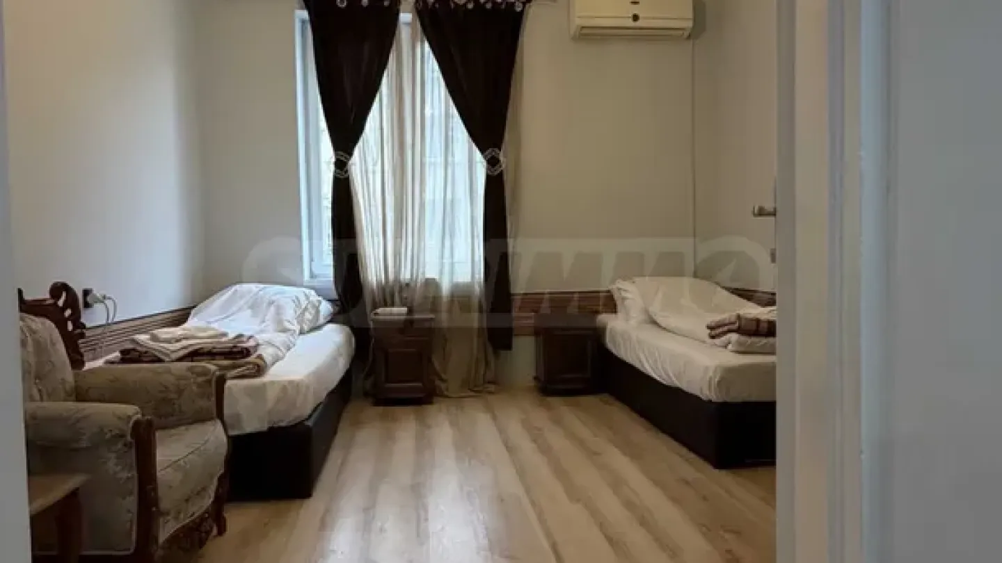 Spacious Fully Furnished Apartment in Plovdiv's Center - Image 2