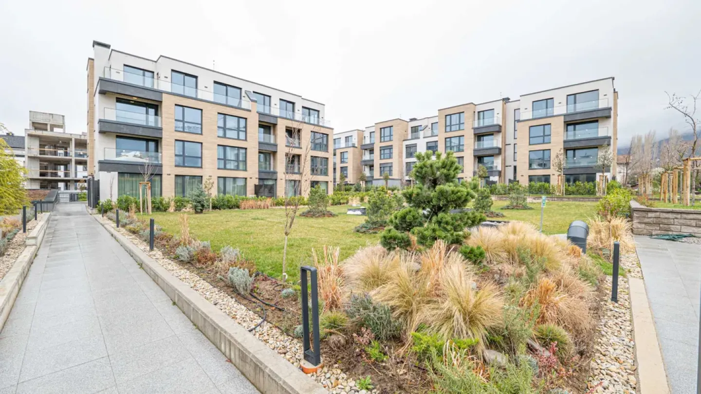 Stylish One-Bedroom Apartment in Sofia's "Green Quarter" - Image 3