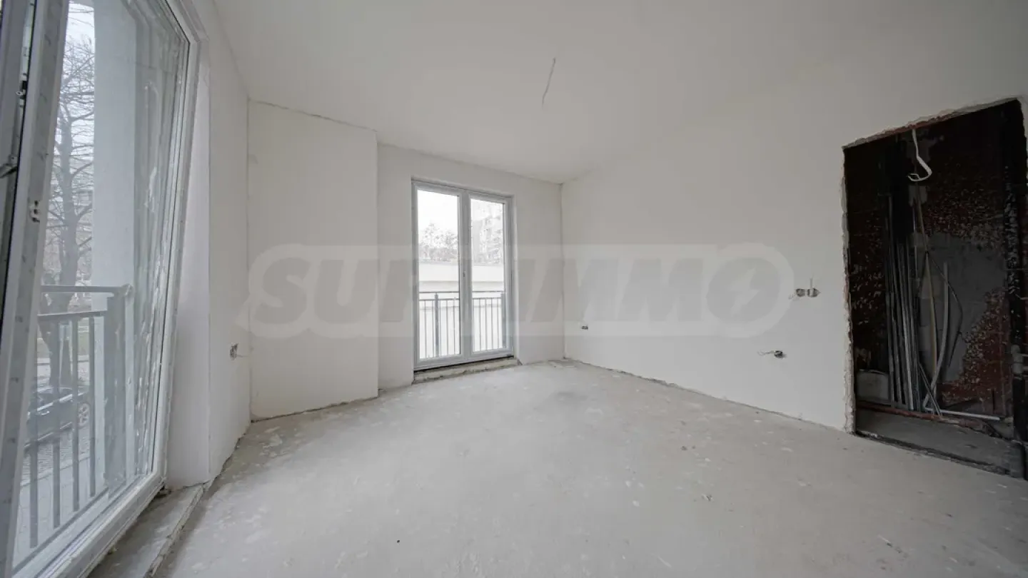 Spacious New House with Land in Sofia City Center - Investment Opportunity - Image 5