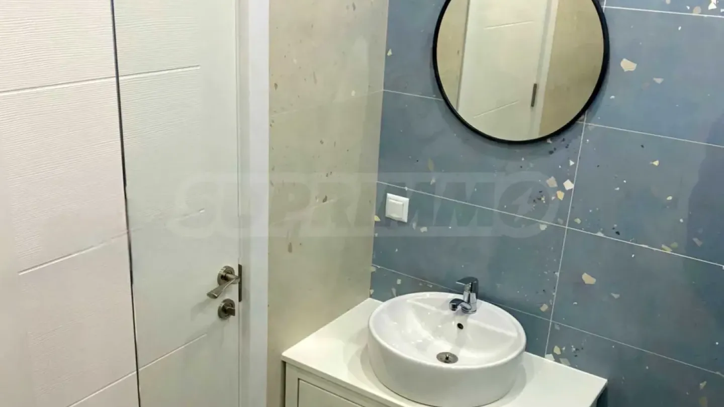 Stylish Fully Furnished Apartment in Varna City Center - Image 5