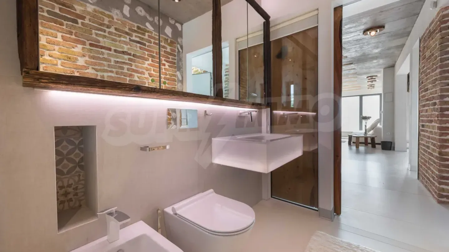 Luxury 3BR Apartment - Sea View, Varna - Image 1