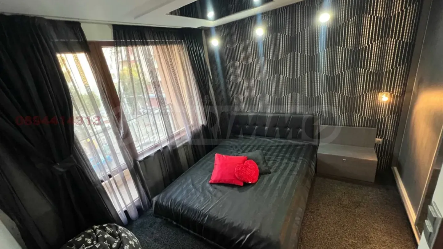 Spacious 3-Bedroom Fully Furnished Apartment in "Belite Brezi" Sofia - Image 3