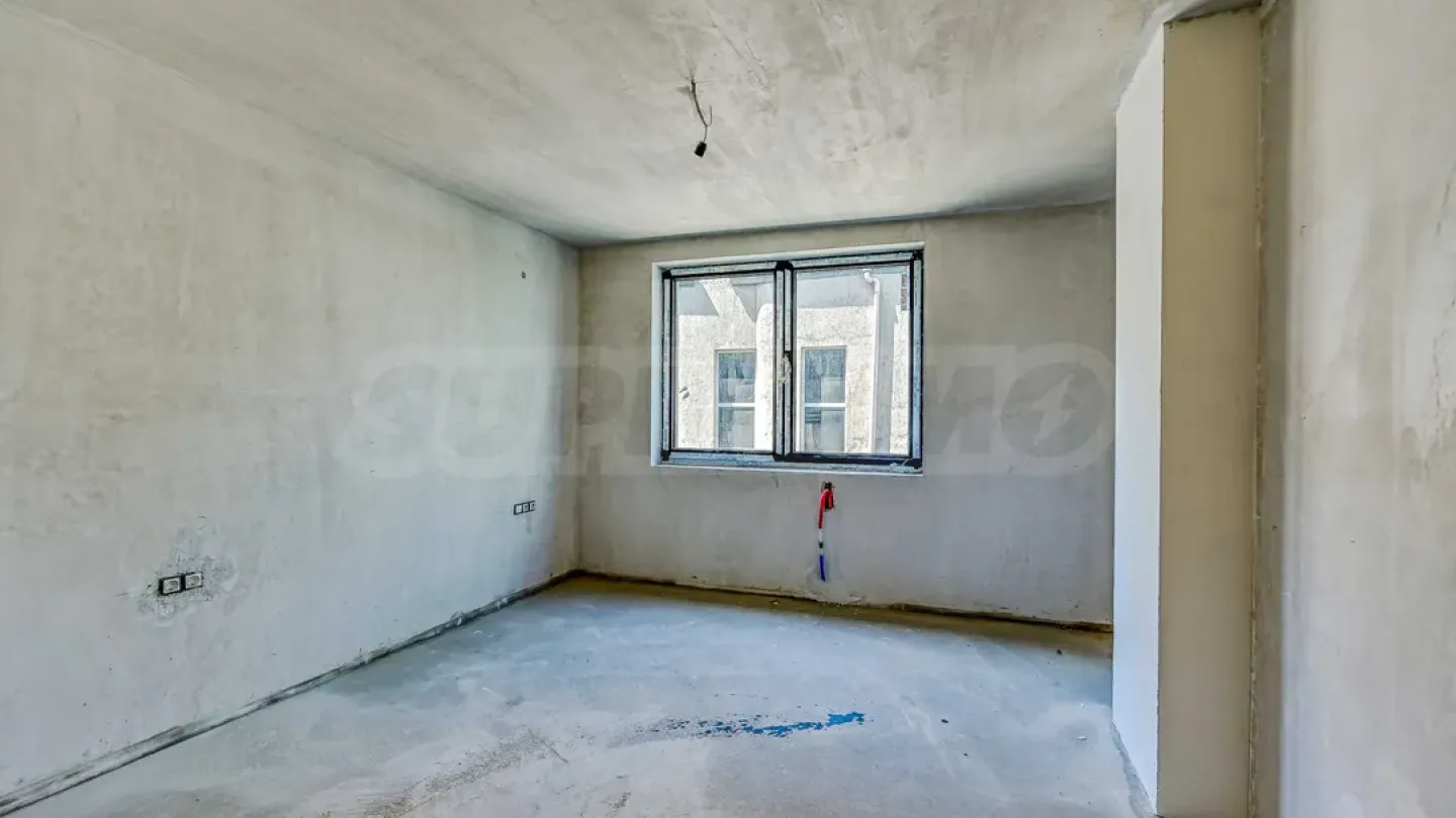 Spacious 2-Bedroom Apartment in New Sofia Building - Image 3