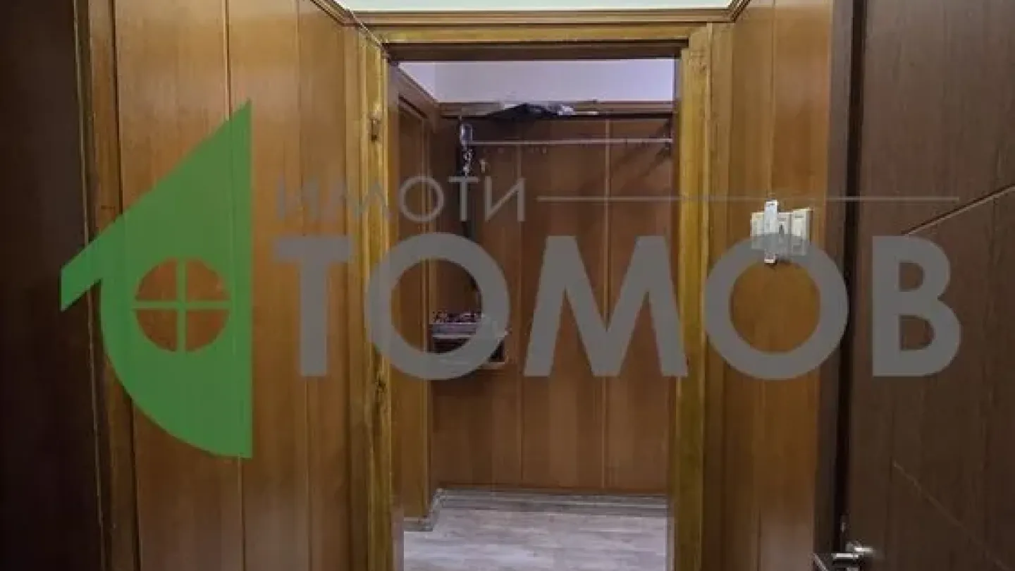 Spacious Fully Furnished 4-Bedroom Apartment in Stara Zagora Center - Image 4