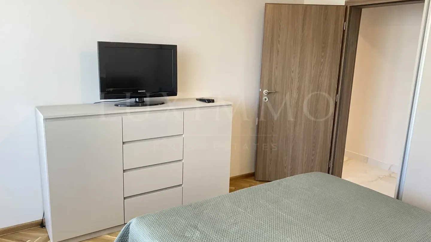 Stylish Two-Bedroom Apartment Near Varna Beach & Sea Garden - Image 3