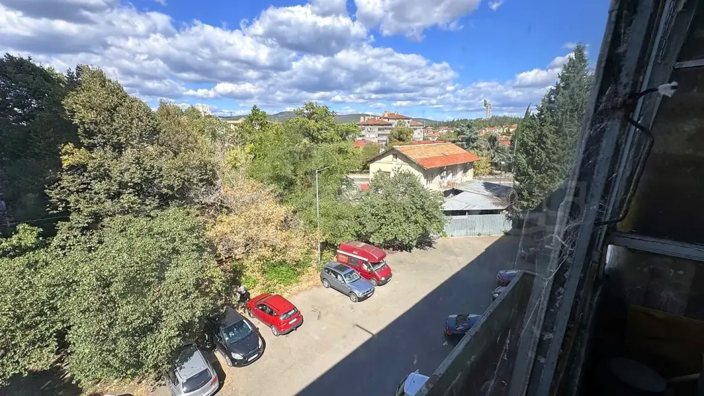Spacious Apartment Near Krairechen Blvd, Stara Zagora, Bulgaria - Image 2