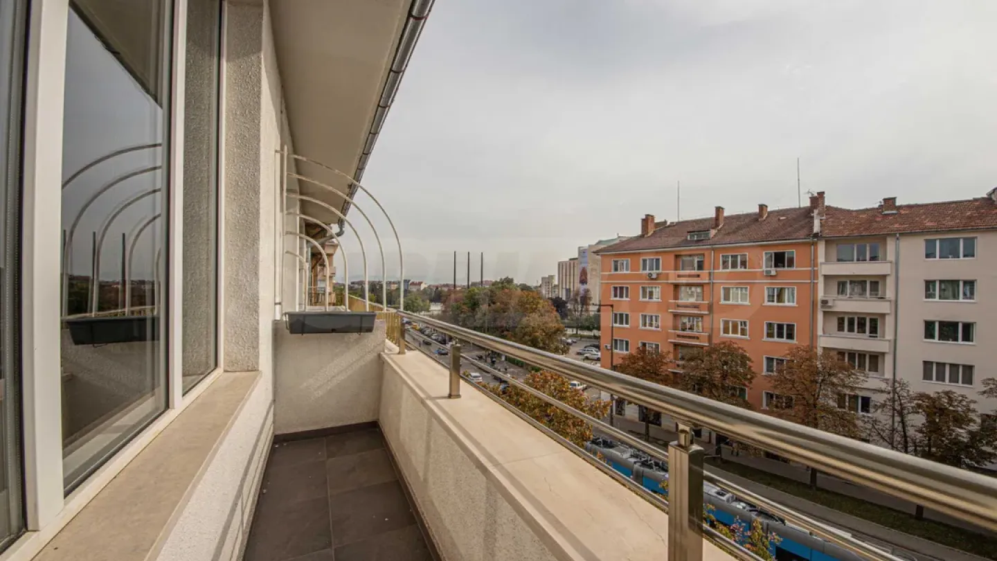 Fully Furnished Sofia Apartment - Luxury 1 Bed, Vitoshya Blvd - Image 1