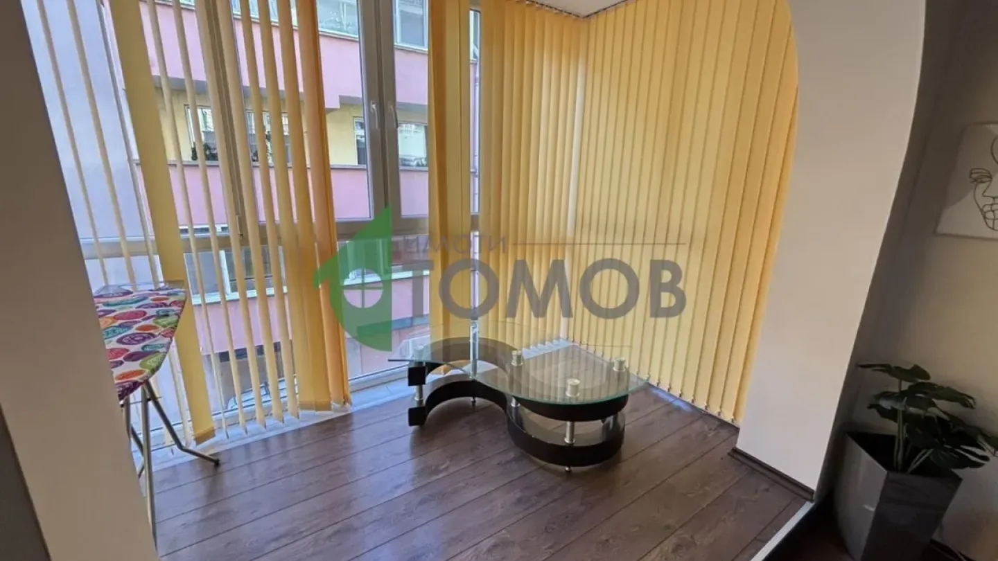 Spacious Fully Furnished Three-Bedroom Apartment in Stara Zagora - Image 2