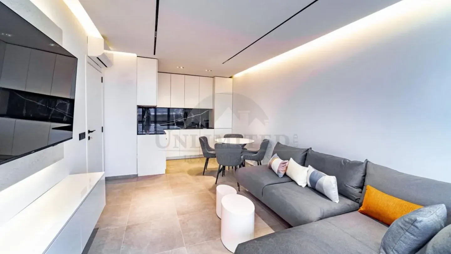 Stylish 65m² Fully Furnished 1-Bedroom Apartment with Mountain Views - Image 1