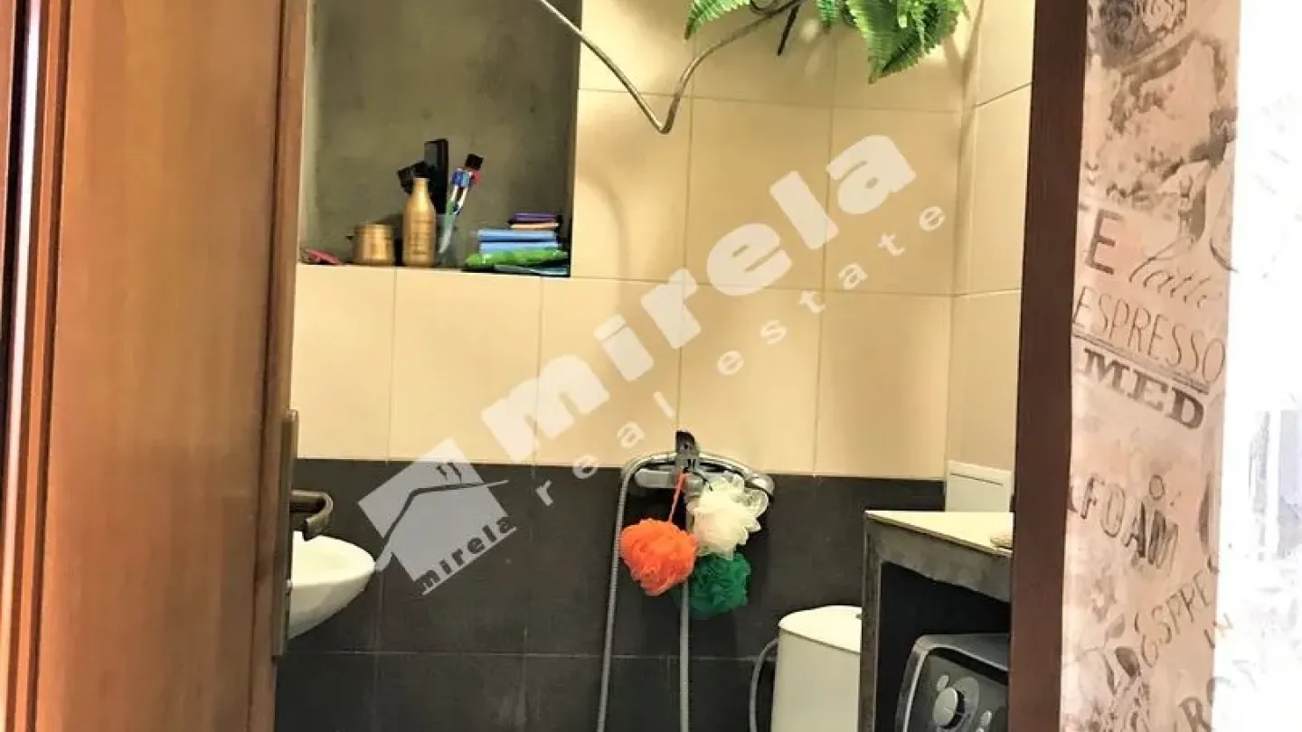 Spacious Fully Furnished House in Varna City Center - 300 sqm - Image 3