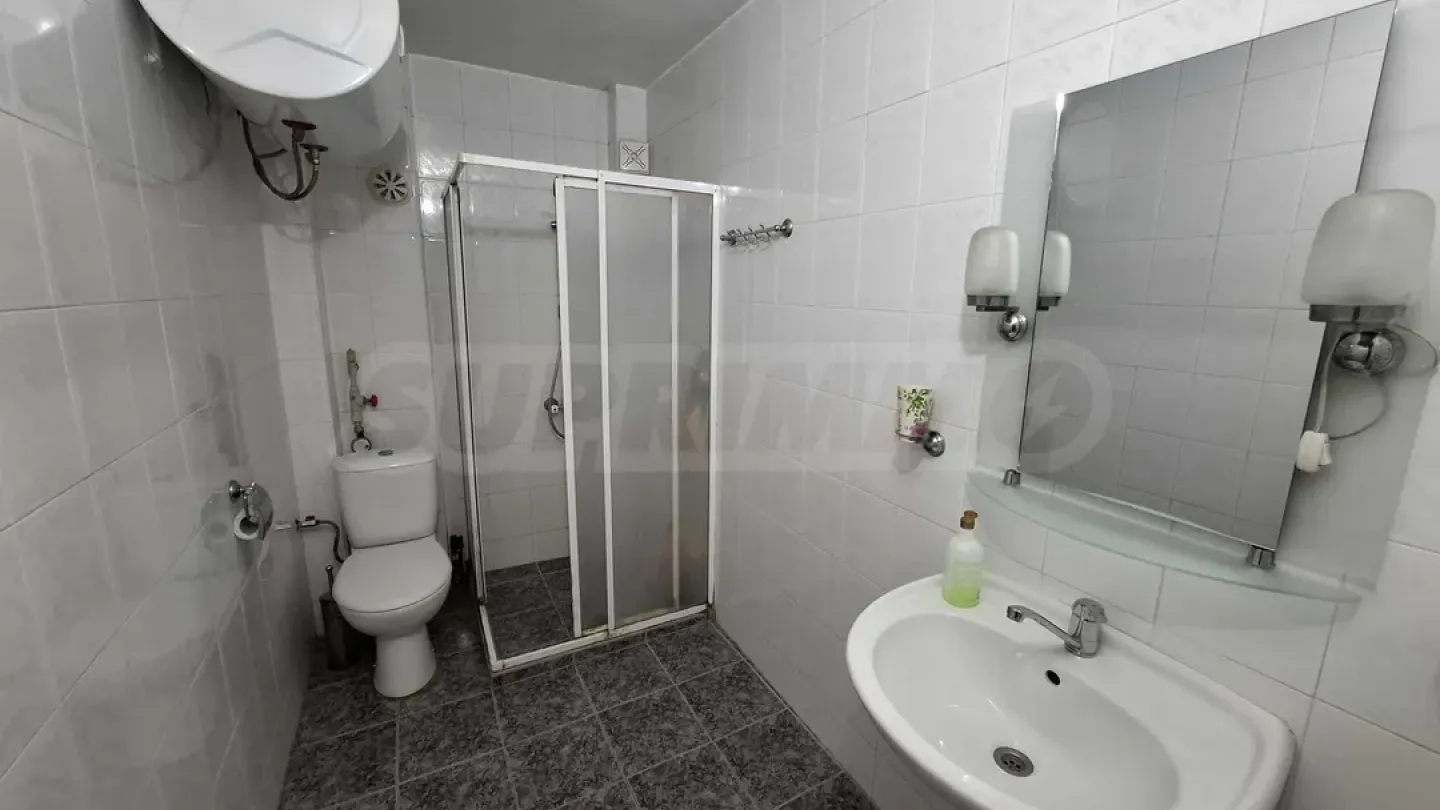 Spacious Fully Furnished Apartment in Varna's "Sportna Zala" Area - Image 4
