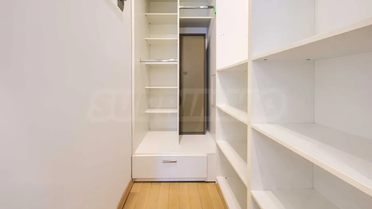 Spacious 3-Bedroom Apartment Near "Marinela" Hotel, Lozhnets Sofia - Image 1