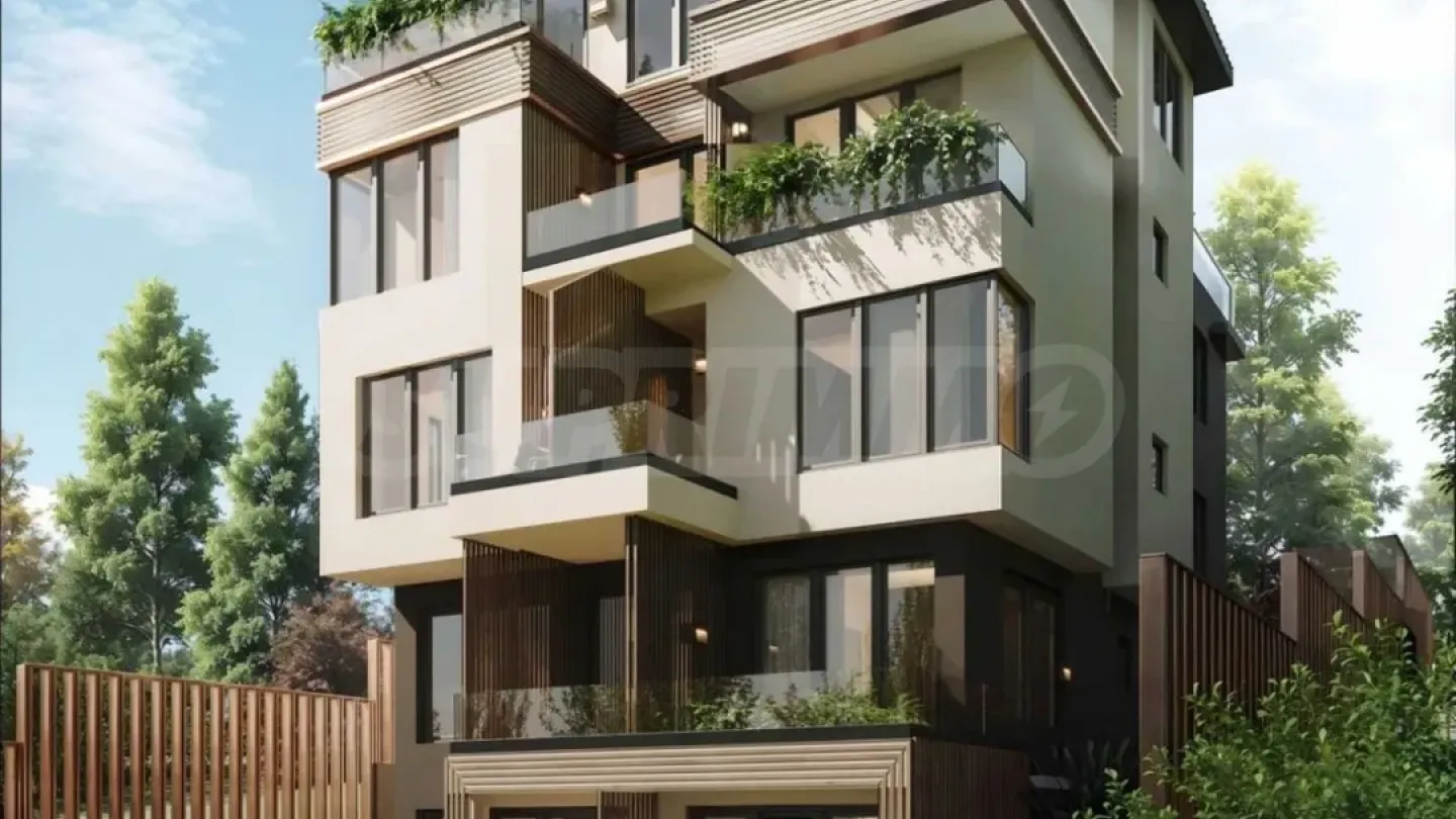 Sea View Apartment in Varna's Akcezar District - Image 1