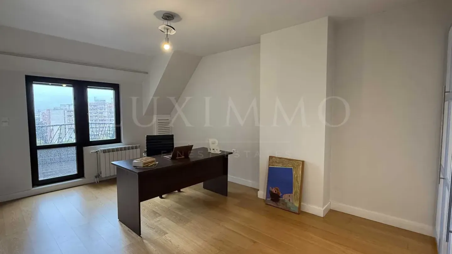 Spacious Four-Bedroom Apartment with Stunning Views in Strelbishte - Image 4