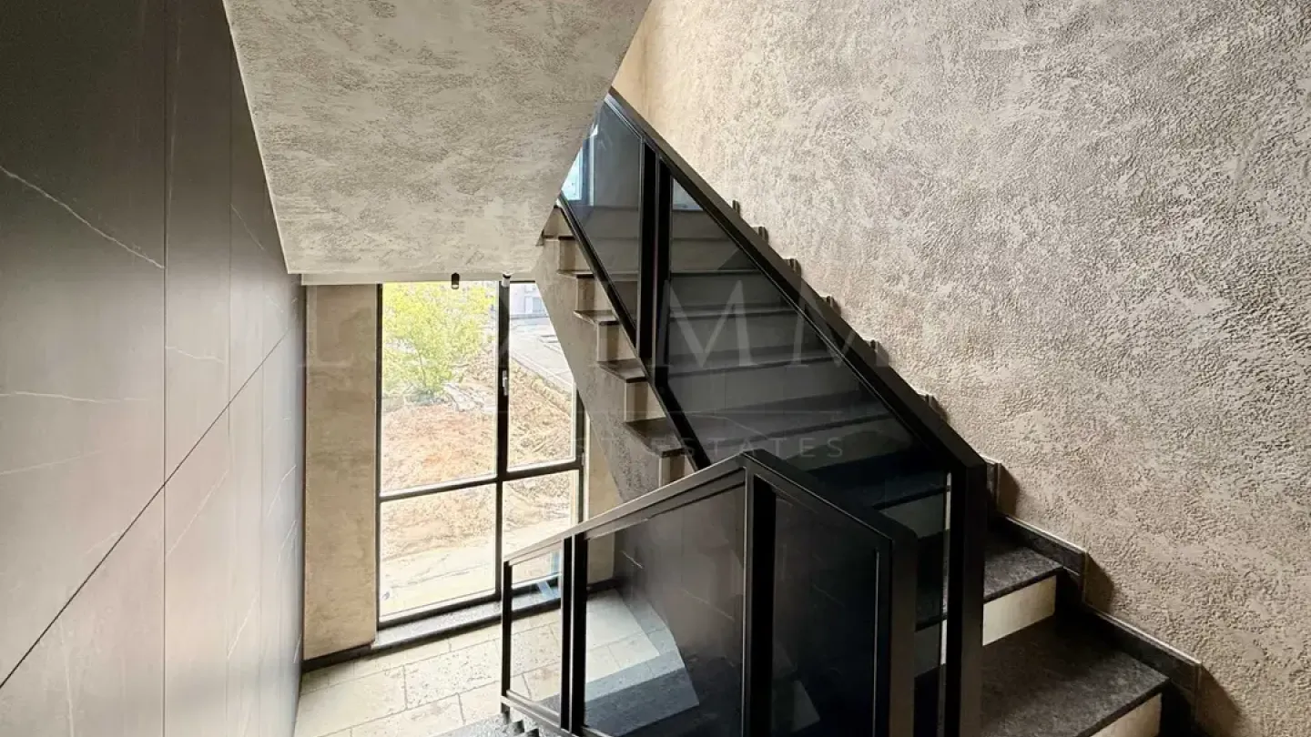 Spacious Apartment with Green Rowing Base Views - Image 3