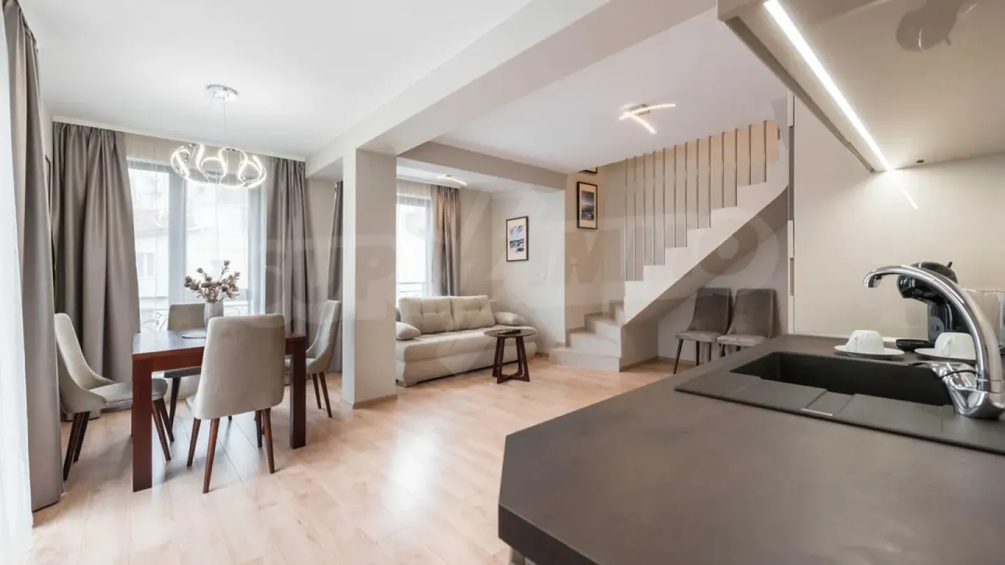 Spacious Fully Furnished Apartment in Varna City Center - Penthouse - Image 1