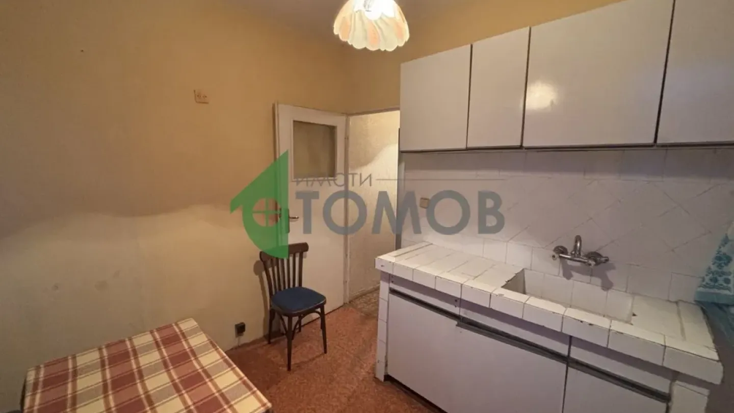 Spacious 2+1 Apartment in Stara Zagora – Great Location - Image 4