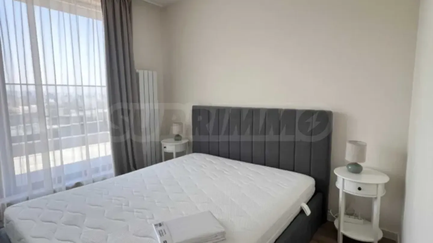 Spacious, Fully Furnished Apartment with Garage in Sofia - Image 2