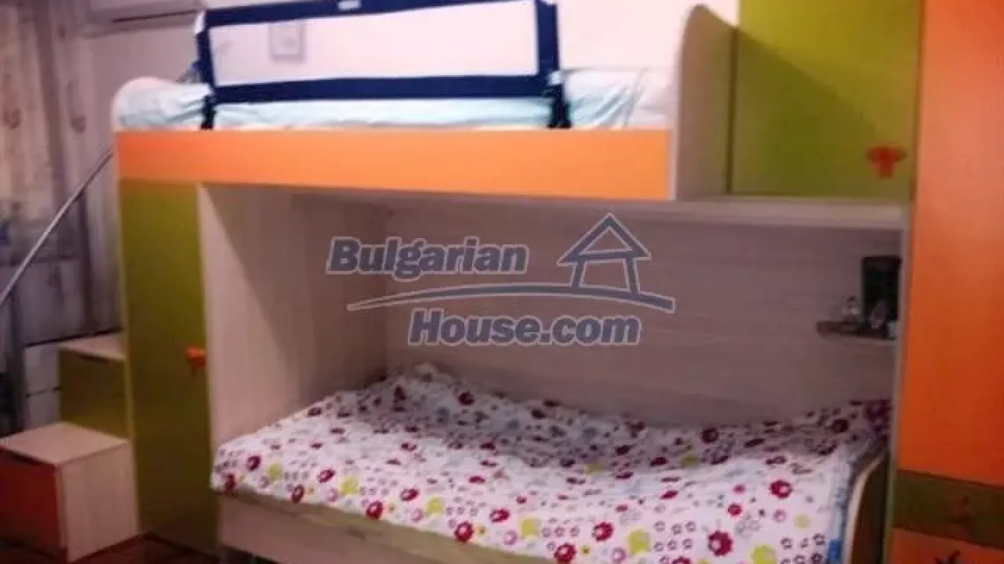 Luxurious Fully Furnished 2-Bedroom Apartment in Burgas City Center - Image 3