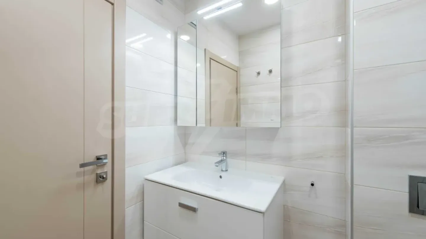 Stylish 3-Bedroom PENTHOUSE Rental in Varna City Center, Bulgaria - Image 1