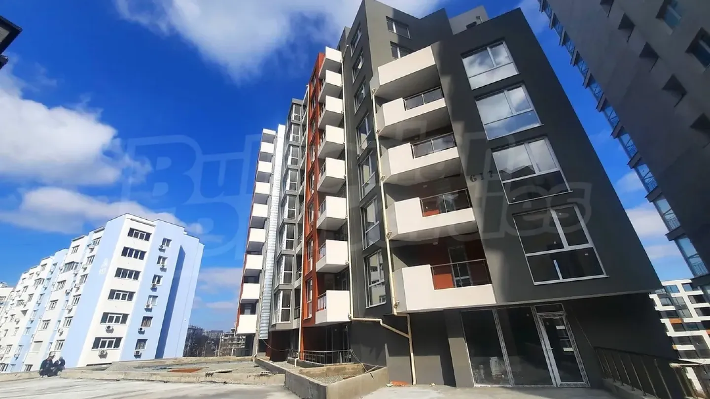 Spacious 1-Bedroom Apartment with Stunning Burgas Views - For Sale - Image 1