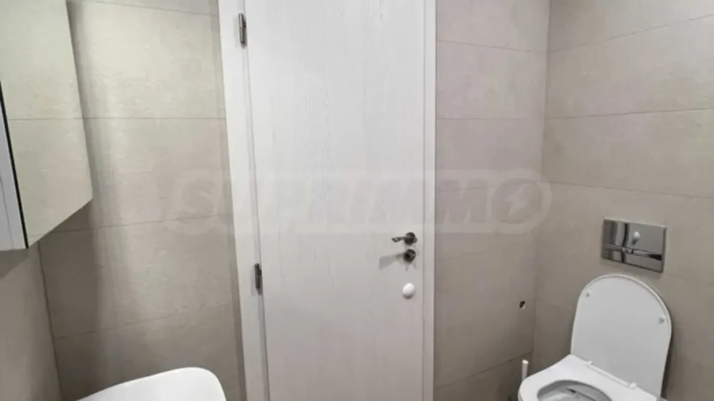 Spacious, Fully Furnished Apartment with Garage in Sofia - Image 4