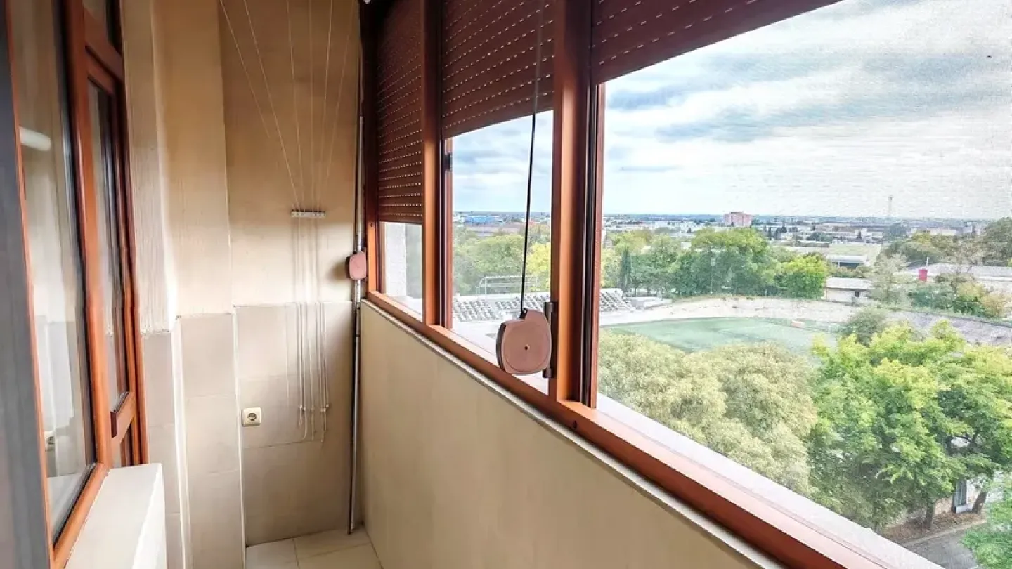 Spacious Fully Furnished 3-Bedroom Apartment in Stara Zagora - Image 2