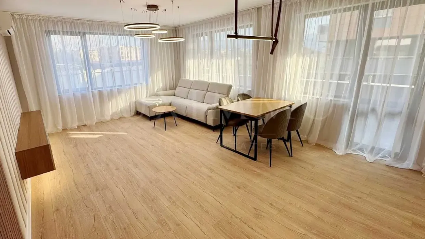 Stylish One-Bedroom Apartment in Gated Complex, Plovdiv - Image 1