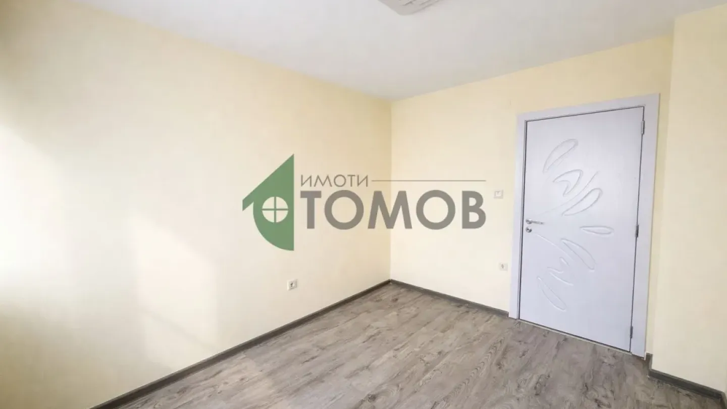 Fully Furnished 3-Bedroom Apartment in the Heart of Stara Zagora - Image 5
