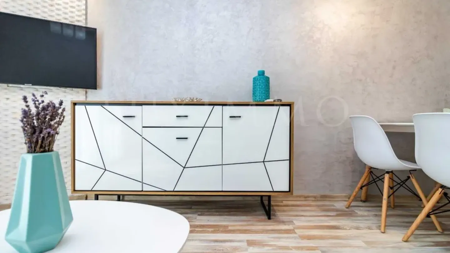 Stylish Fully Furnished 1-Bedroom Apartment with Parking in Varna Center - Image 4