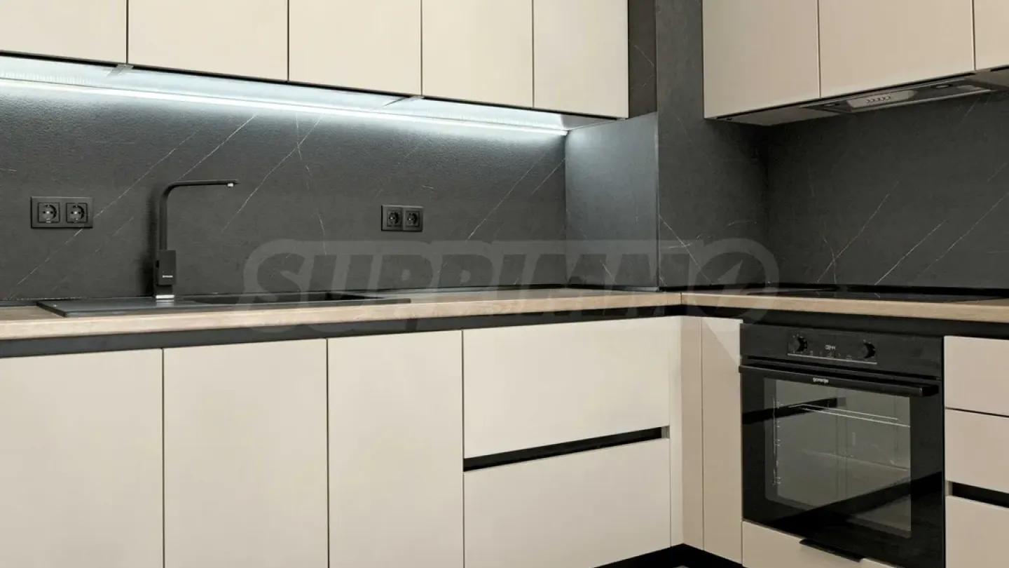 Spacious, Fully Furnished Apartment in Plovdiv Complex - Image 5