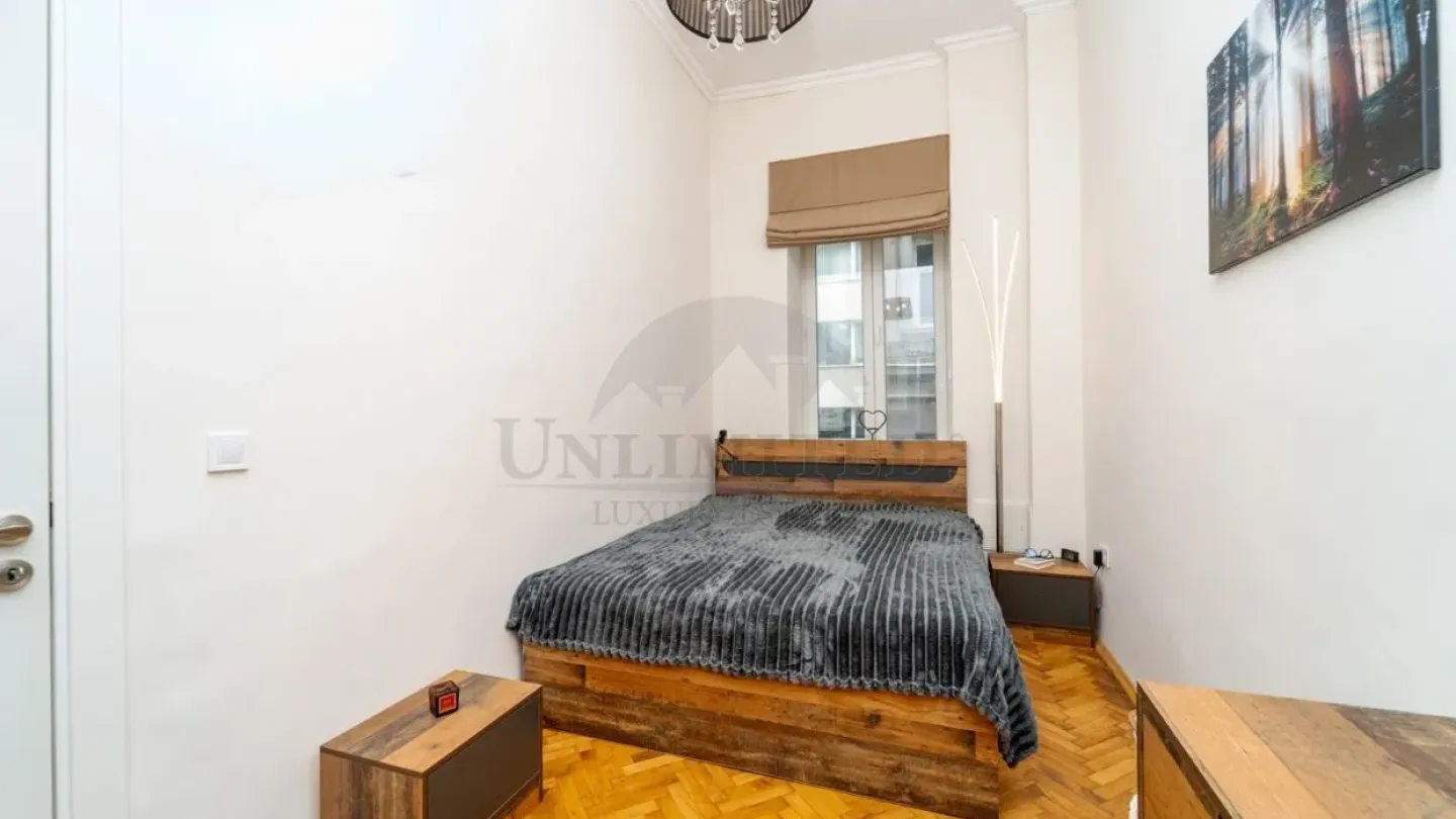 Classic Sofia Apartment: Luxurious 1-Bedroom Near Parliament & Cobblestones - Image 4