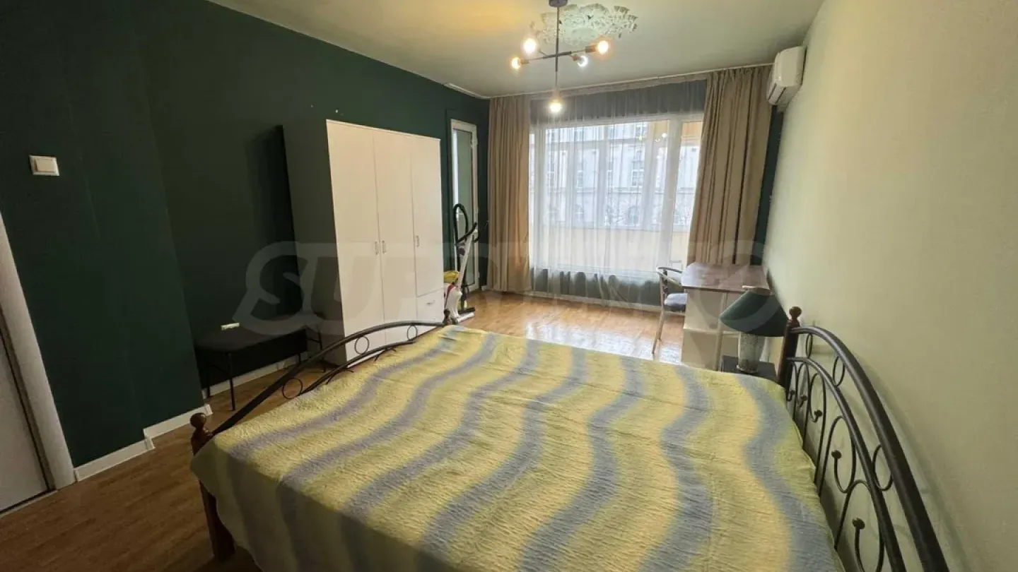 Spacious Fully Furnished 3-Bedroom Apartment in Varna - Image 5