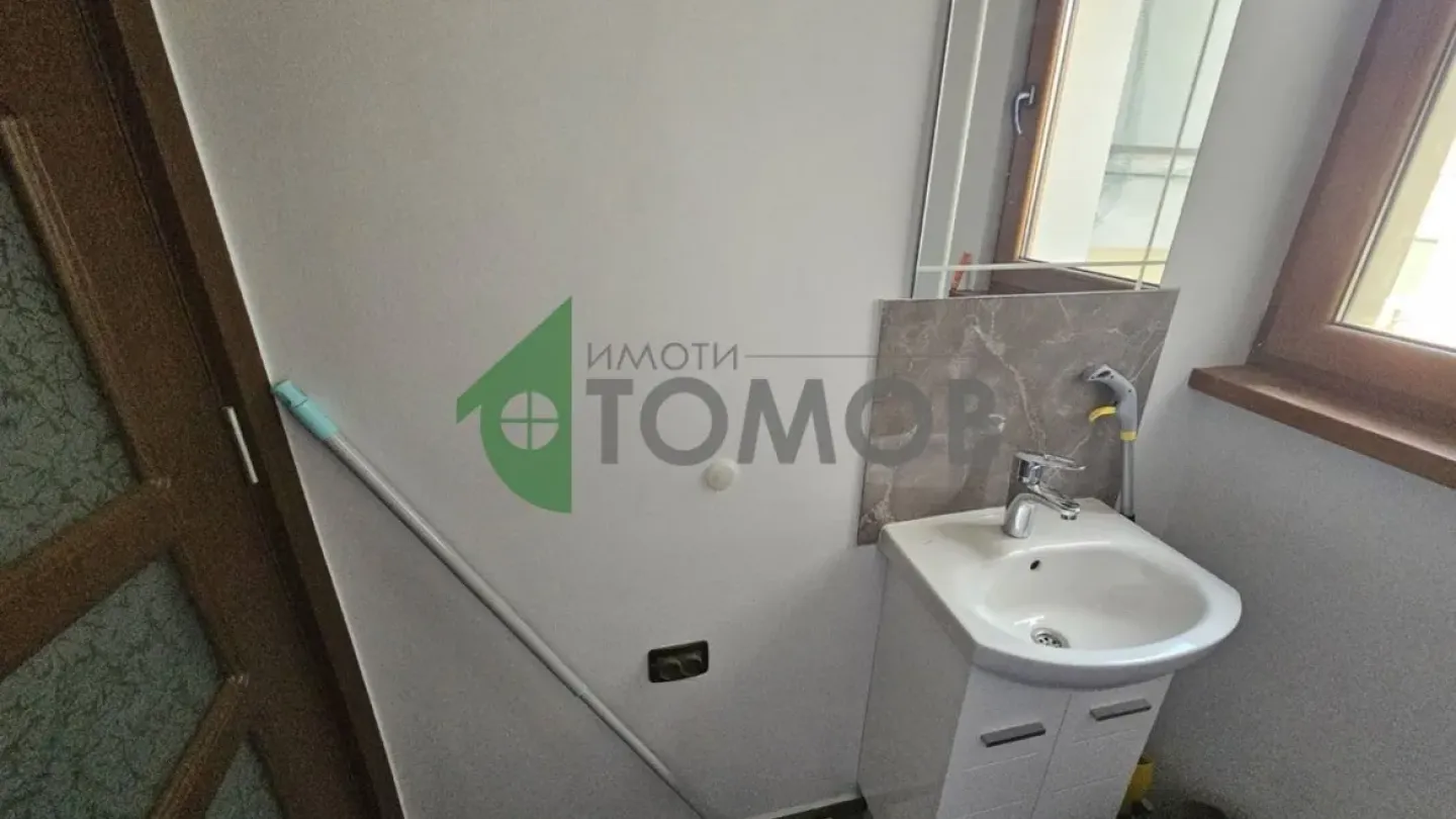 Spacious Fully Furnished Apartment in Stara Zagora City Center - Image 4